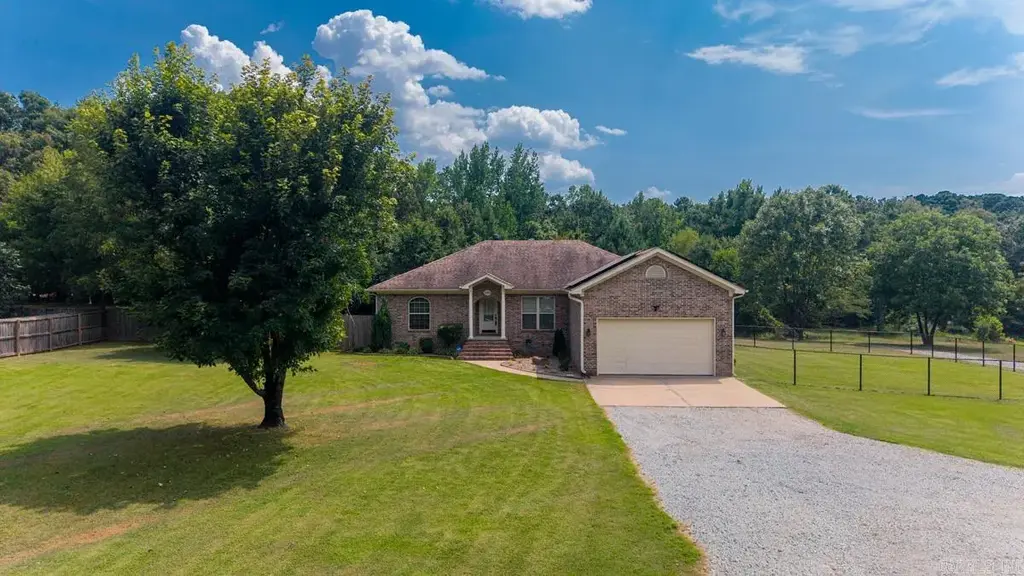 3495 Hilltop Road, Bryant