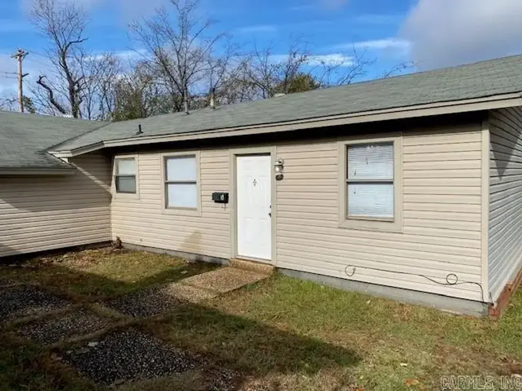 1505 N Poplar Street, North Little Rock