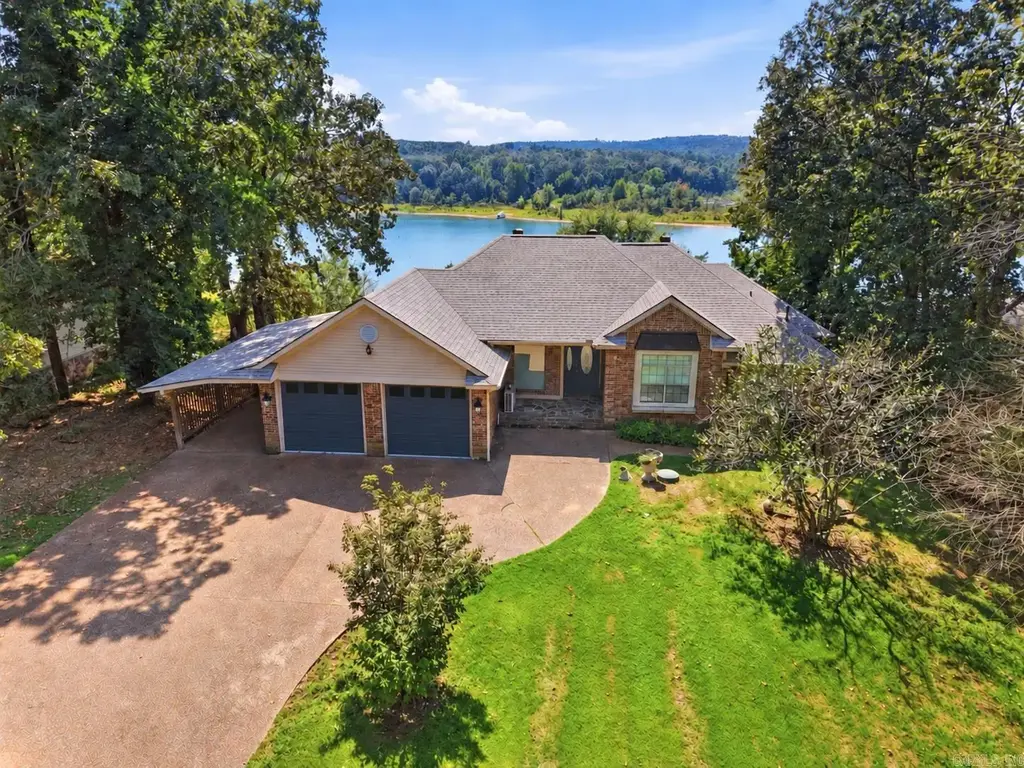 844 Davidson Circle, Greers Ferry
