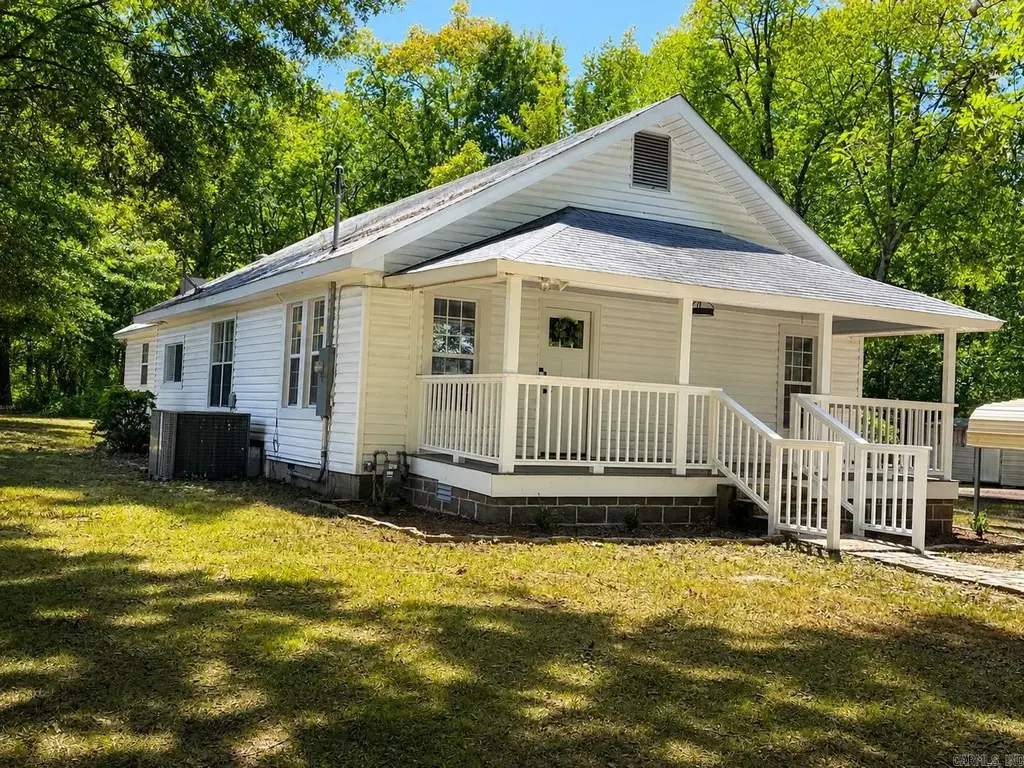 914 Heights Road, Benton
