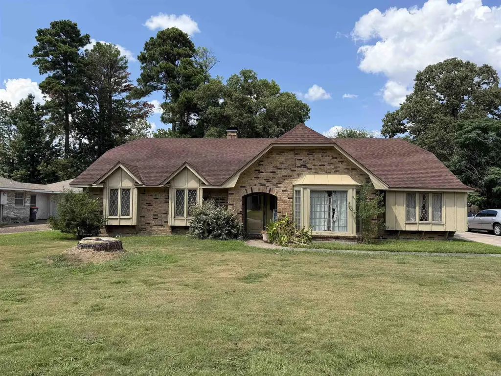 2109 Monticello Court, Pine Bluff