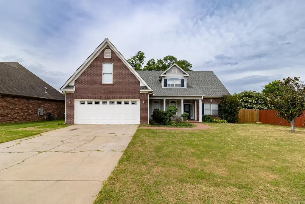 16 Lakeview Lane, Cabot