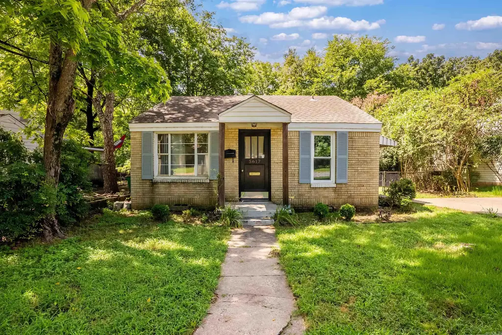 5617 Lee, Little Rock