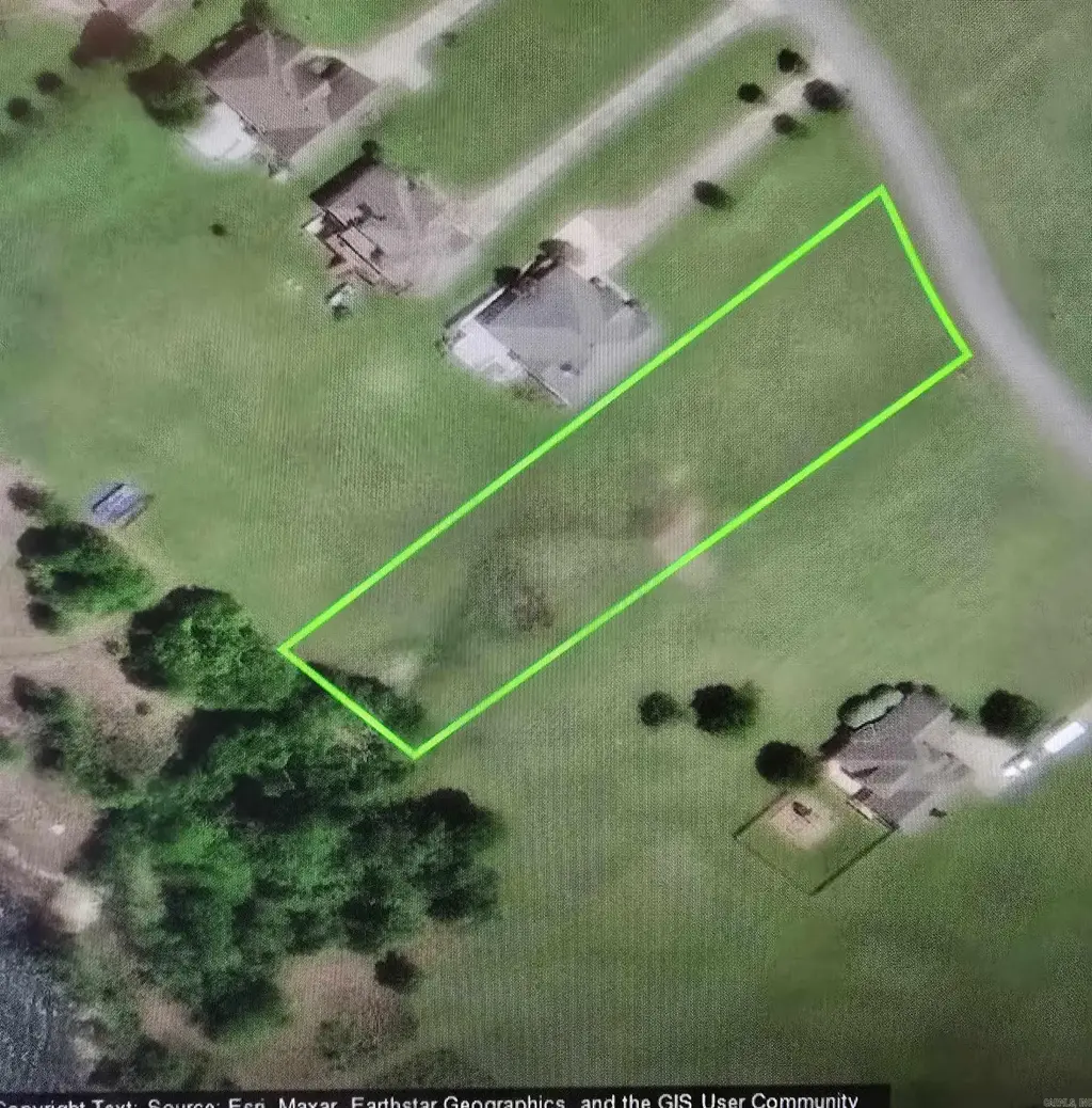 100 Emerald Ln, Greers Ferry