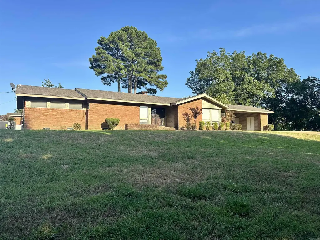 6416 Hwy 1 N, Colt