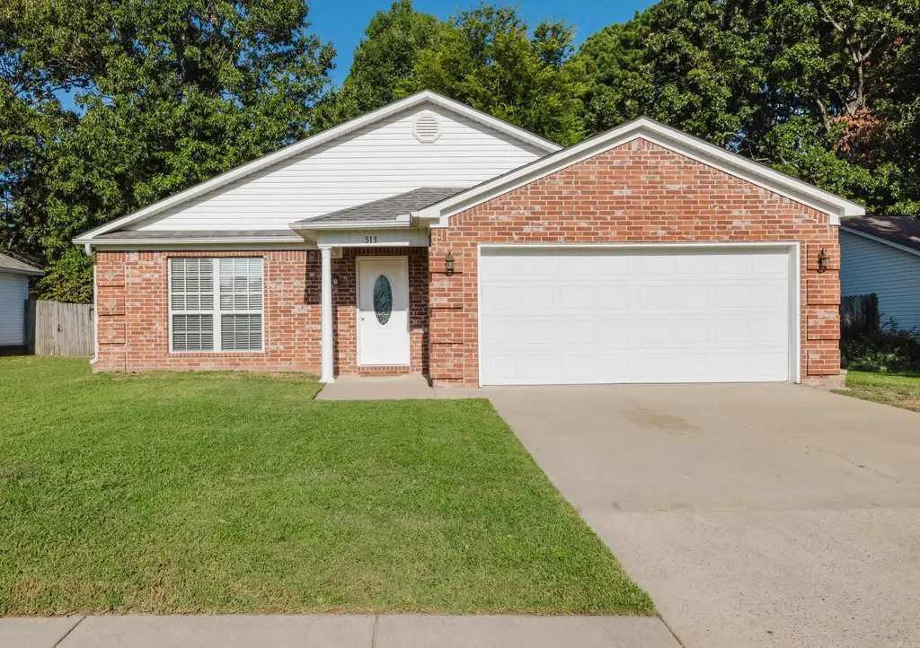 513 Hidden Forest Drive, Bryant