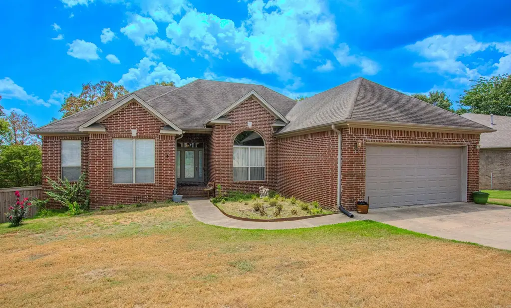 6901 Gap Point Circle, Sherwood