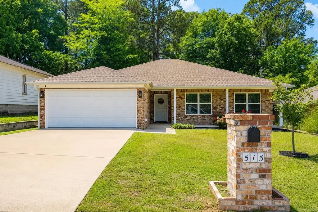 515 S Shady Lane, Benton