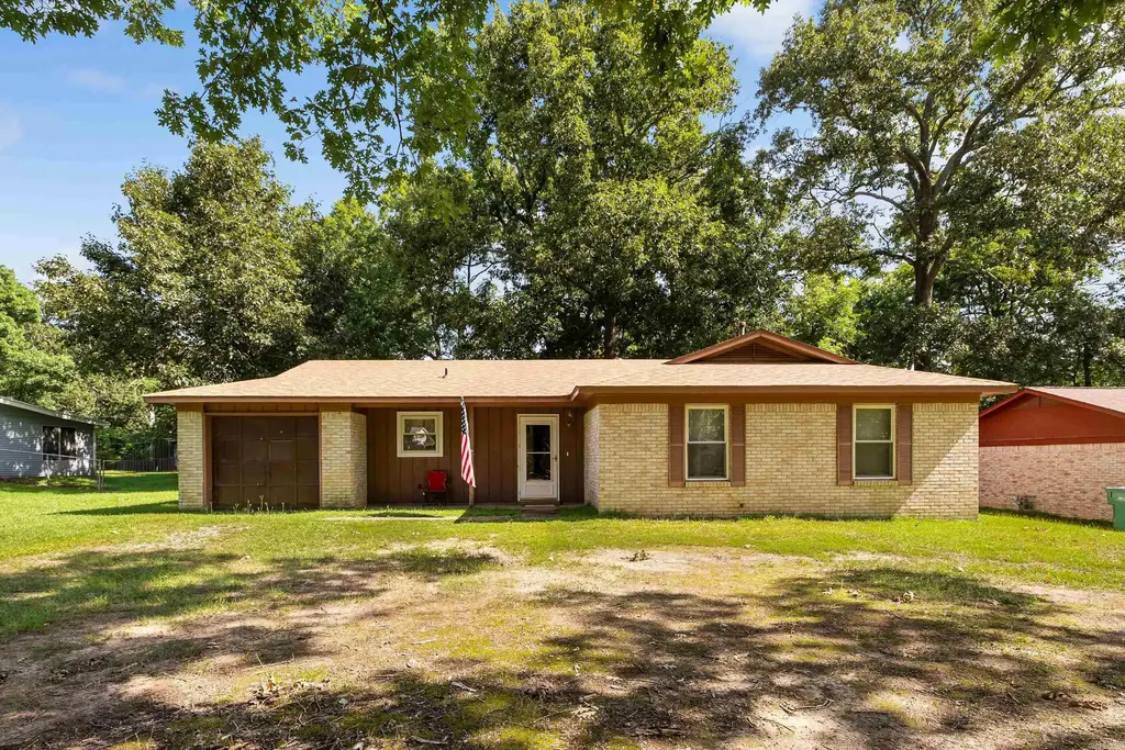 1309 Kelly Court, Redfield