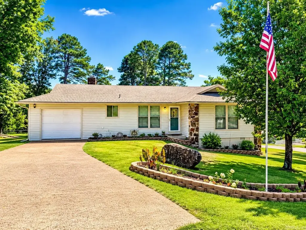 103 Woodcove Drive, Fairfield Bay
