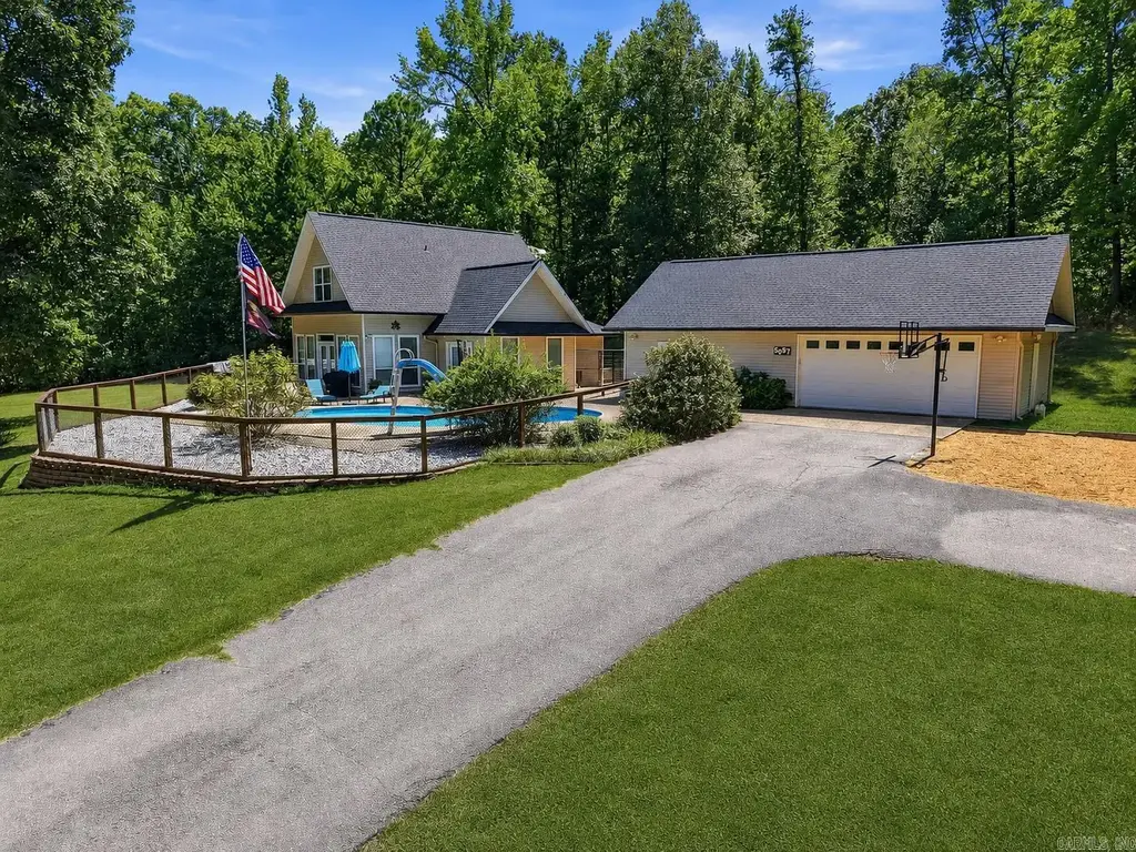 5057 Whitney Lane, Benton