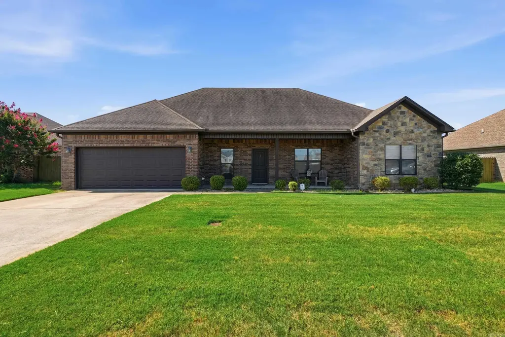 1215 Bird Song Dr, Conway