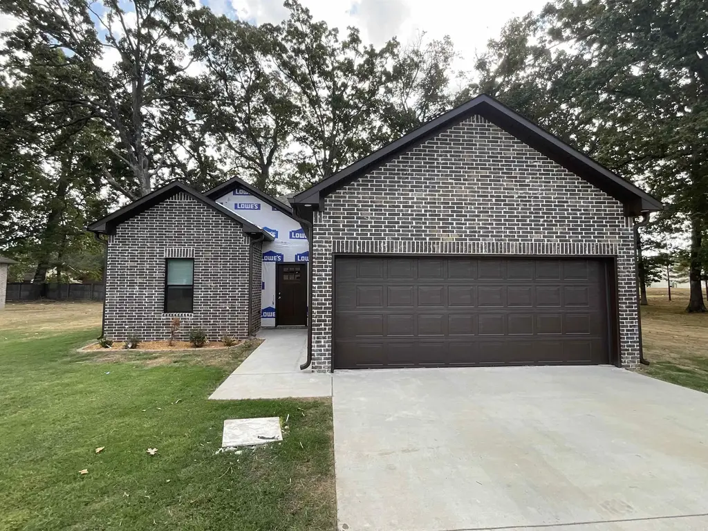 215 Kayla Lane, Lonoke