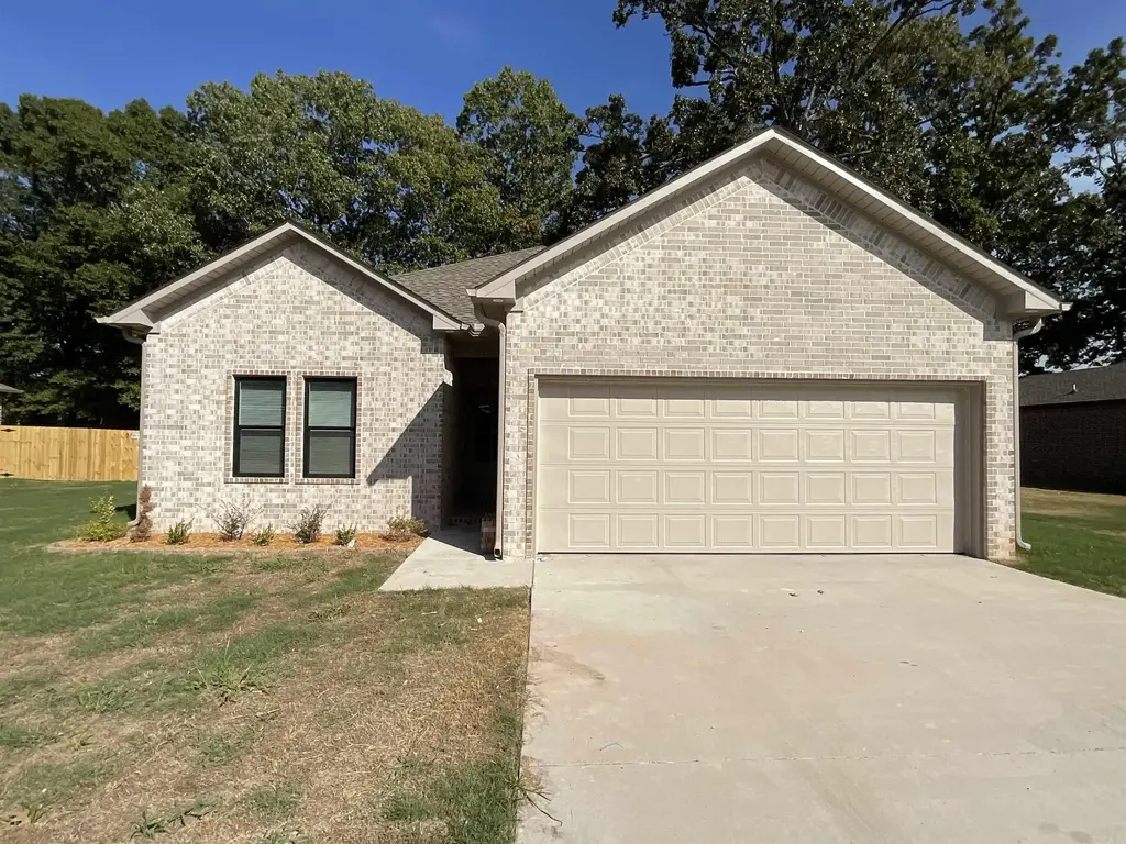 225 Kayla Lane, Lonoke