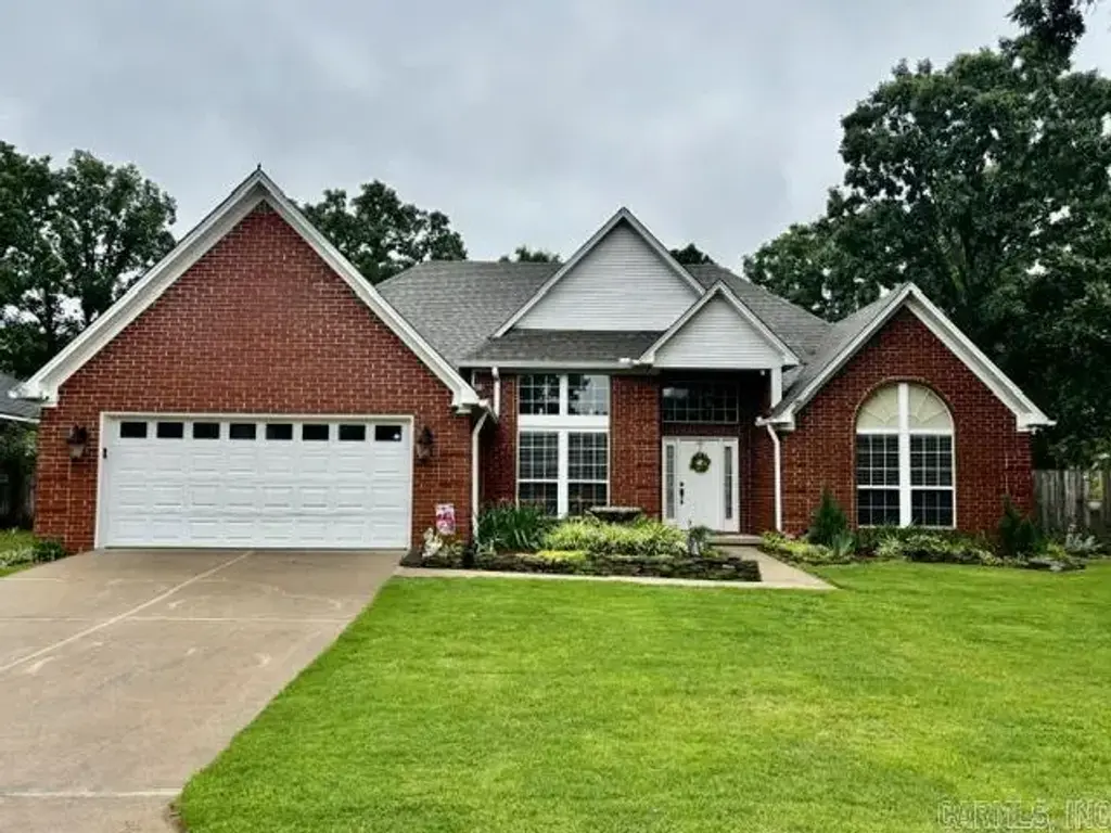 6 Sugarloaf Loop, Maumelle