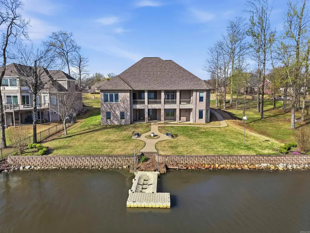 5918 Riviera Dr, Benton