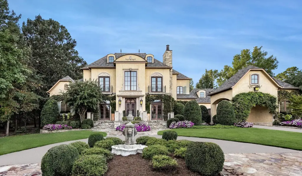 79 Sologne Circle, Little Rock