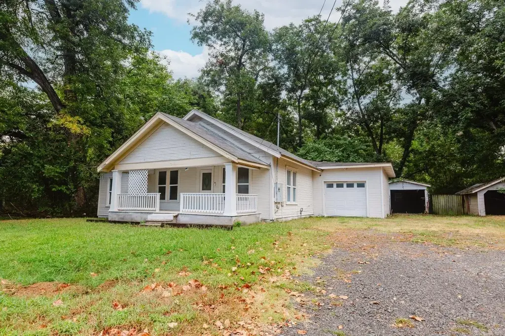 106 E Georgia Street, Beebe