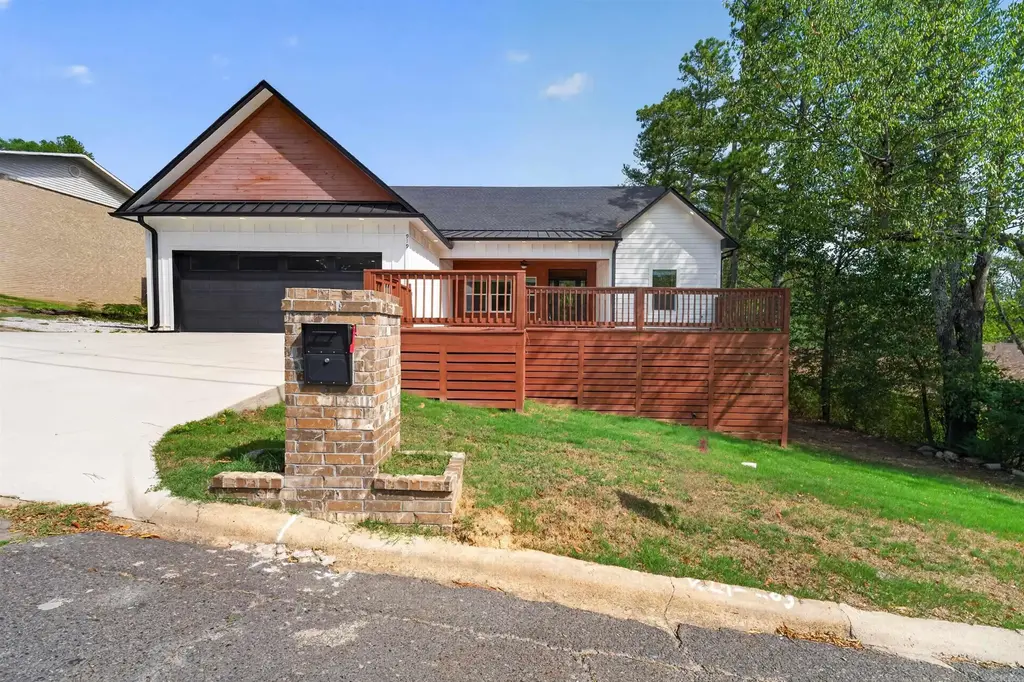919 Richard Street, Hot Springs