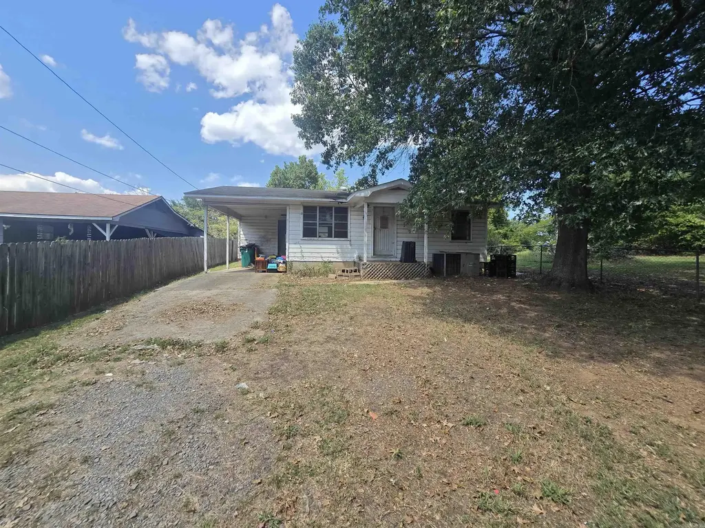 904 W 14th Street, Russellville
