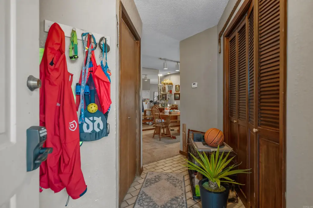 203 Stearns Point, Hot Springs
