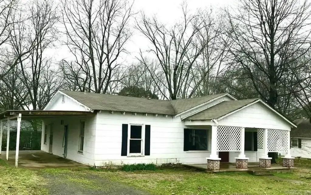 511 N Hickory, Searcy