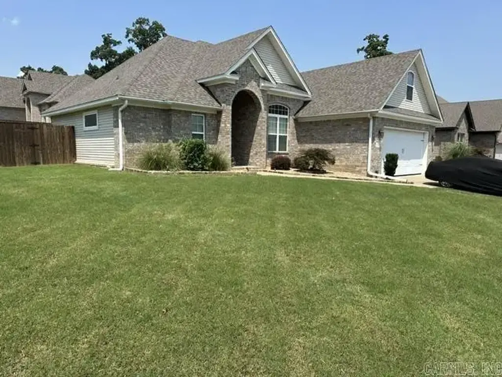 5304 Glenn Cove, Bryant