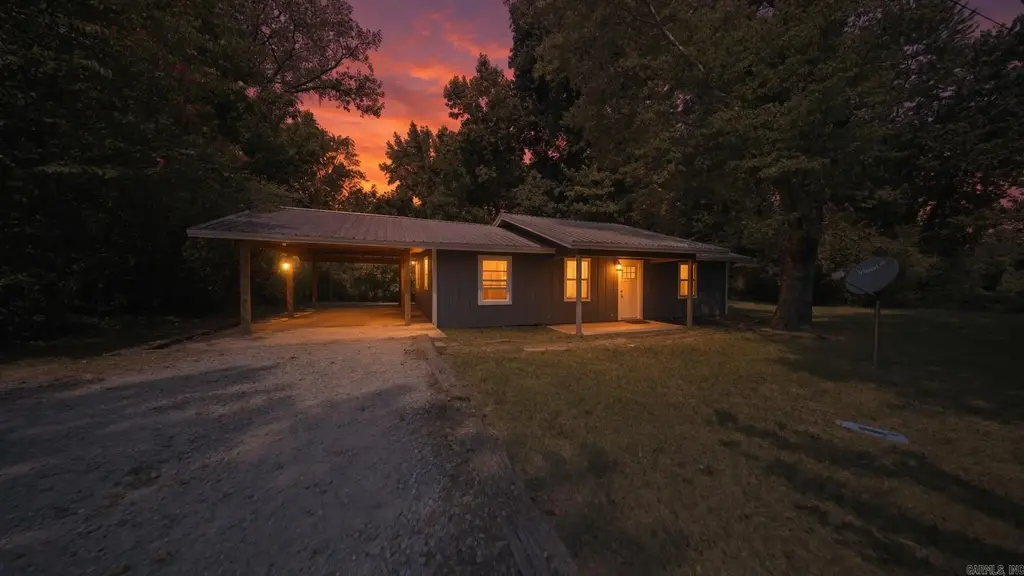 35 N Goodwin Street, Batesville