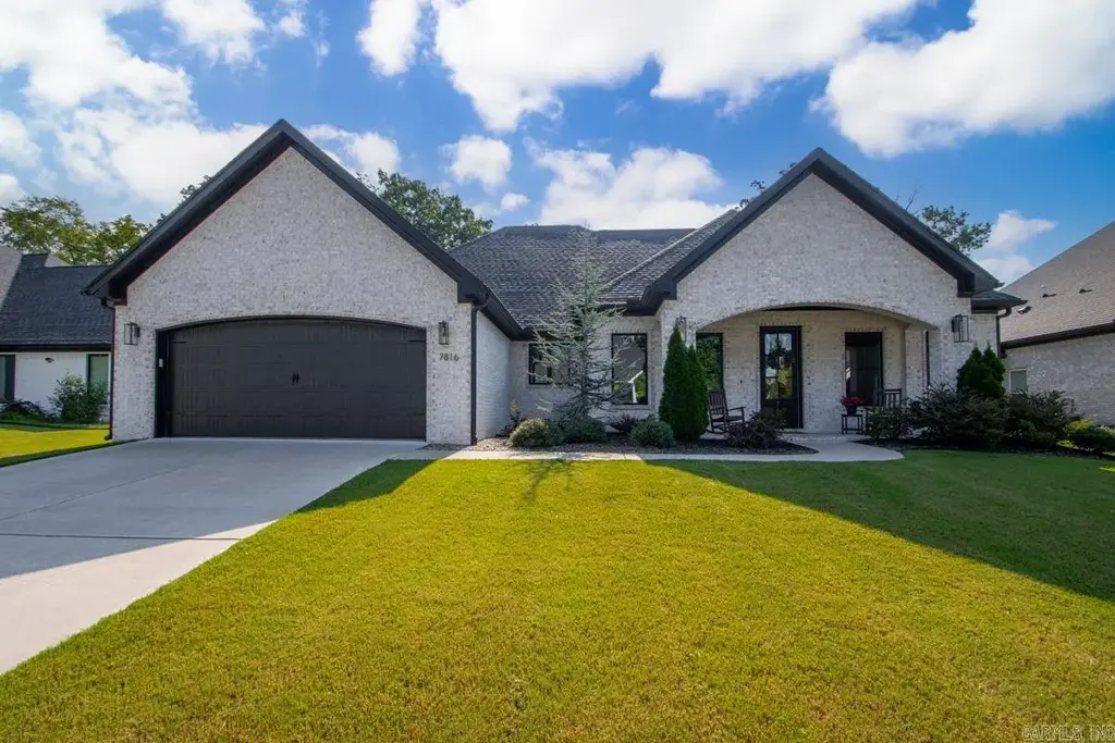 7816 S Shoreline Boulevard, Benton