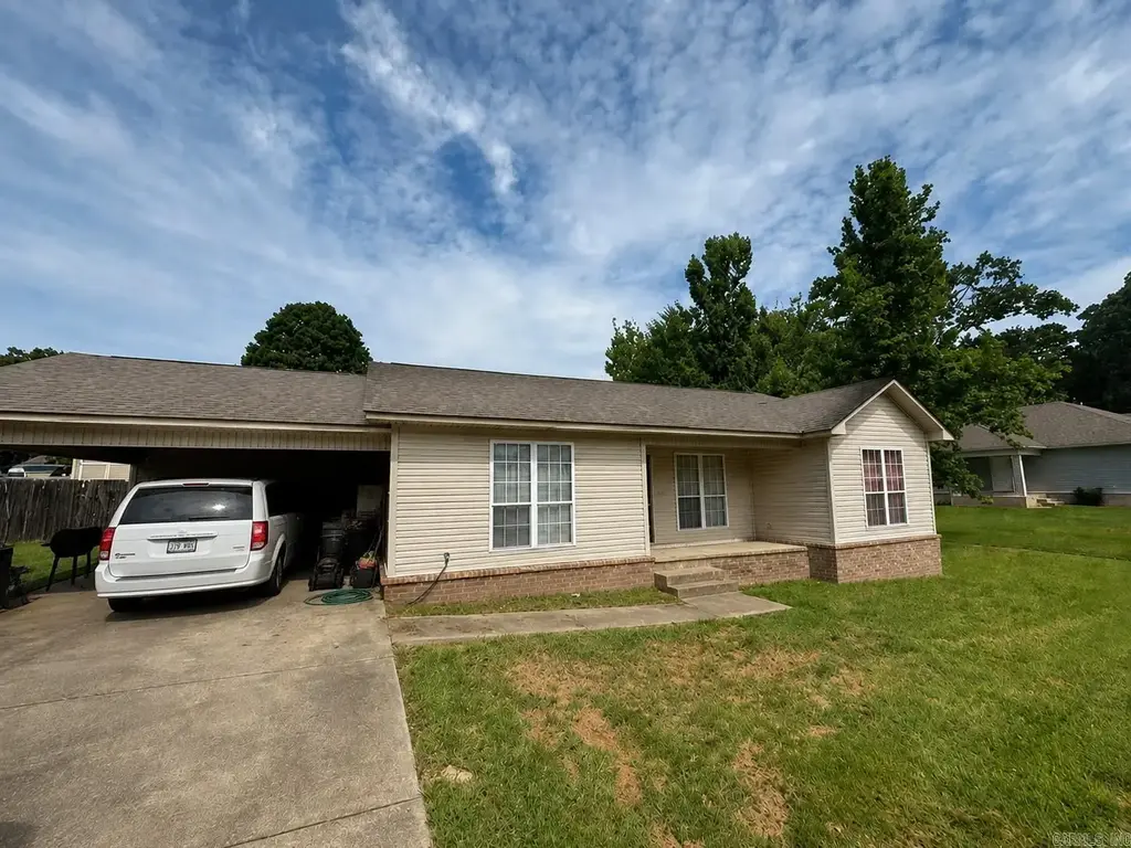 17 Robin Drive, Sheridan