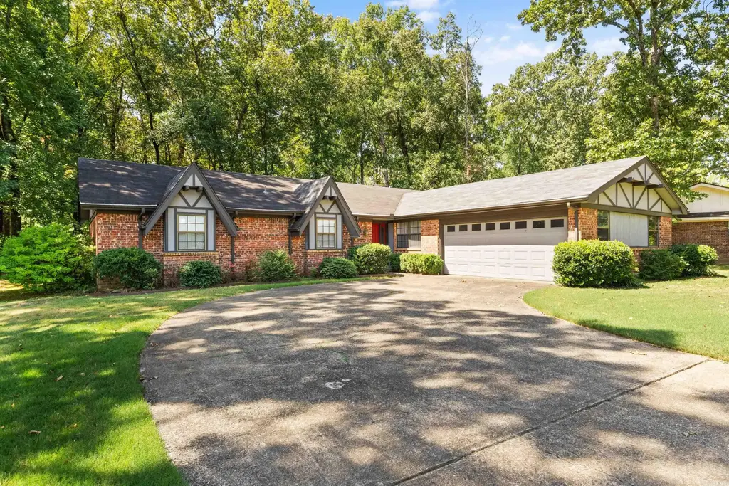 25 White Oak Drive, Conway