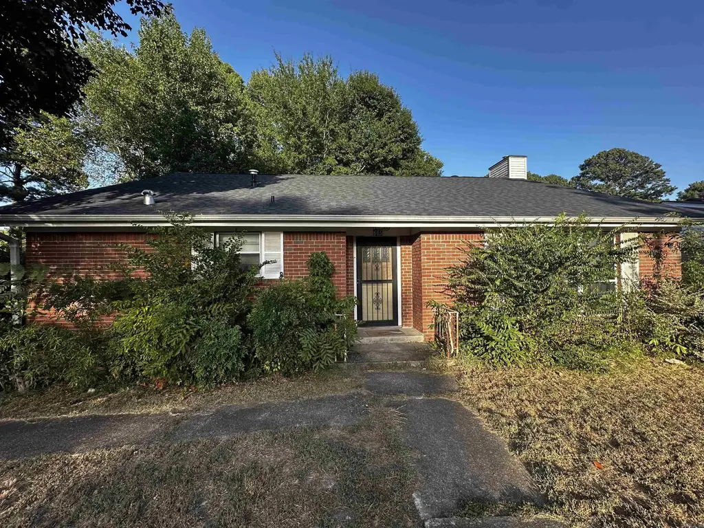 805 Newcomb, Benton