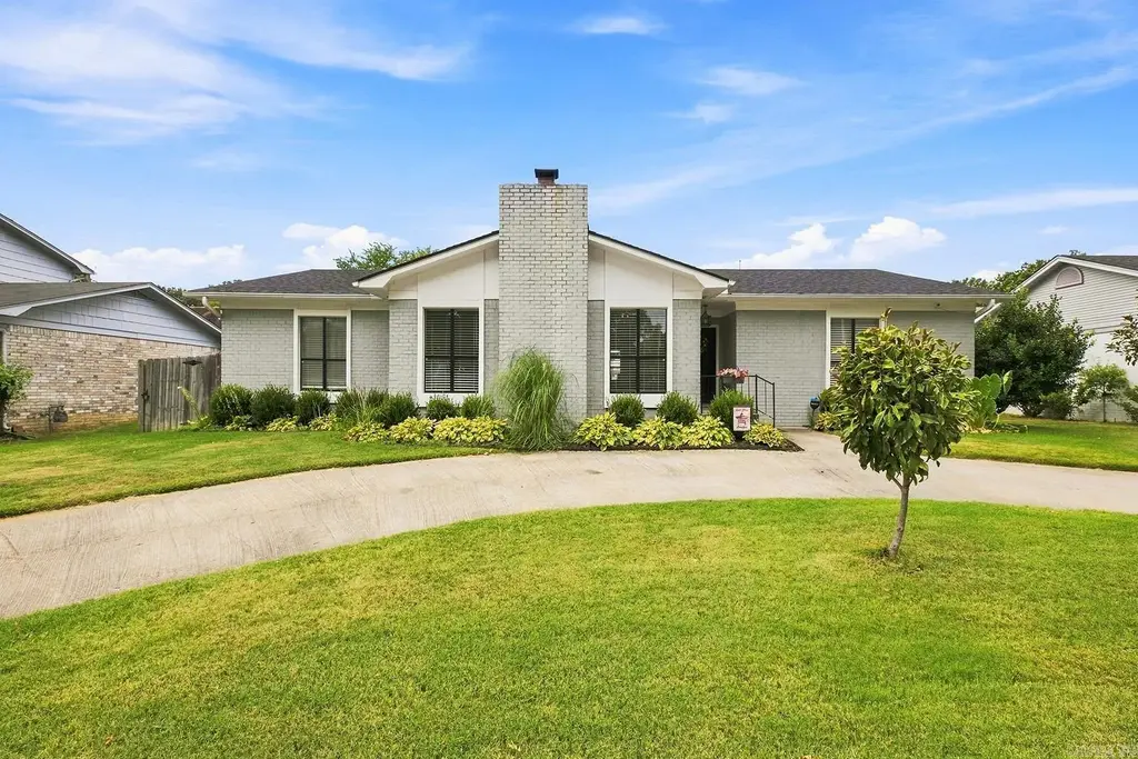 1107 Silver Creek Drive, Sherwood
