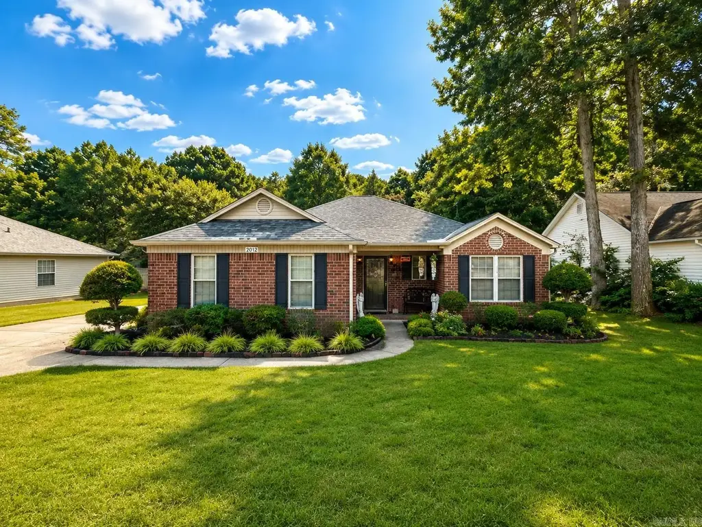 2012 Cherry Creek Circle, Bryant