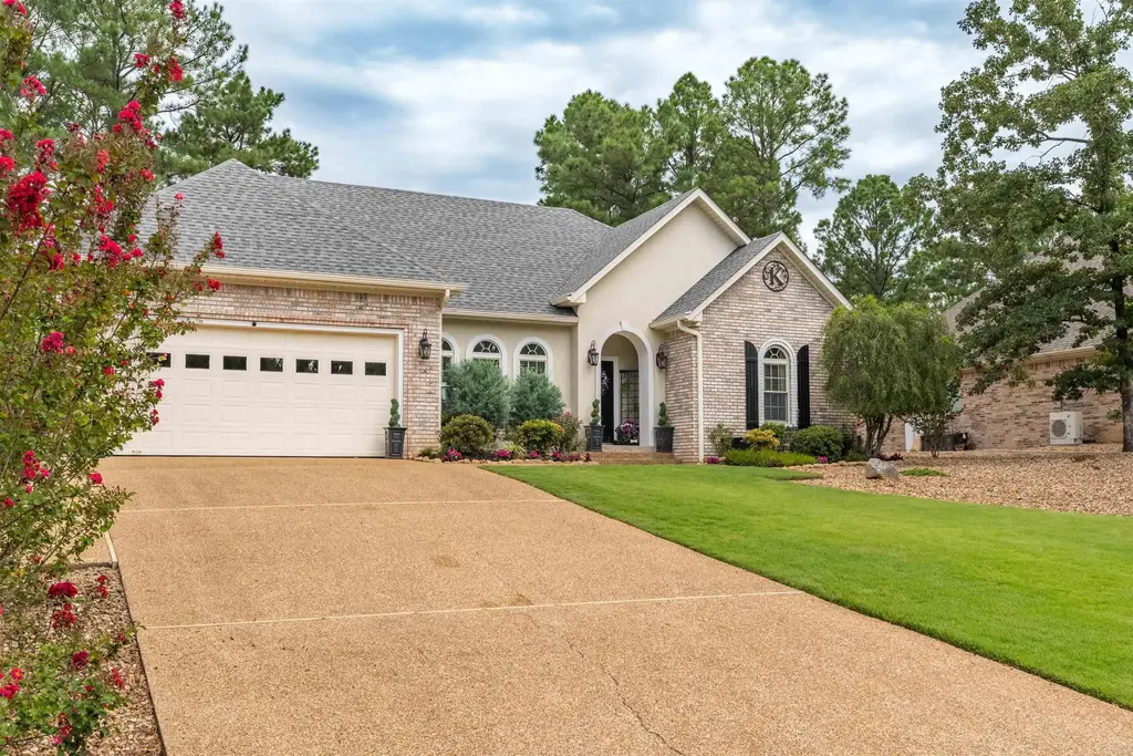 19 Sorprendente Ln, Hot Springs Village