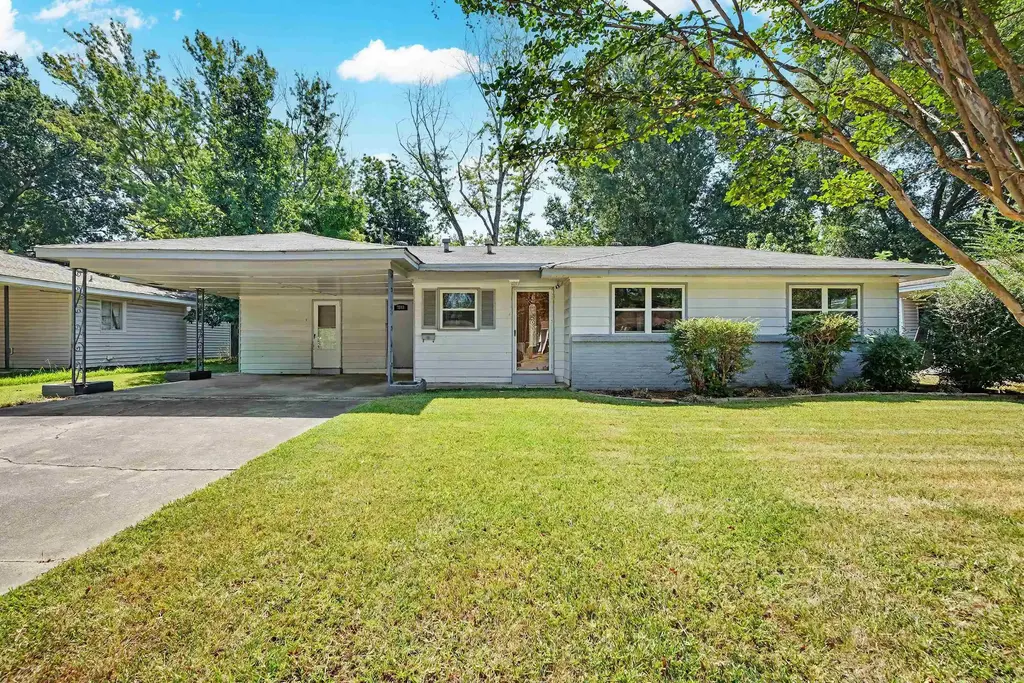 7311 Dahlia Drive, Little Rock