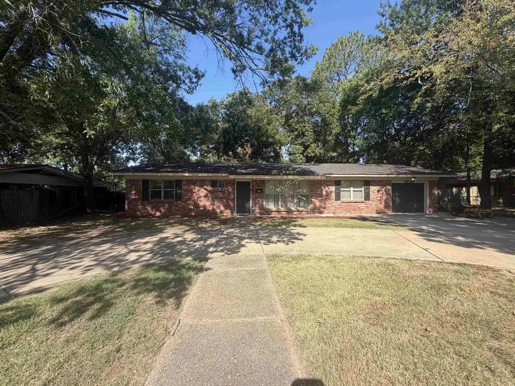 1309 Donaghey Avenue, Conway