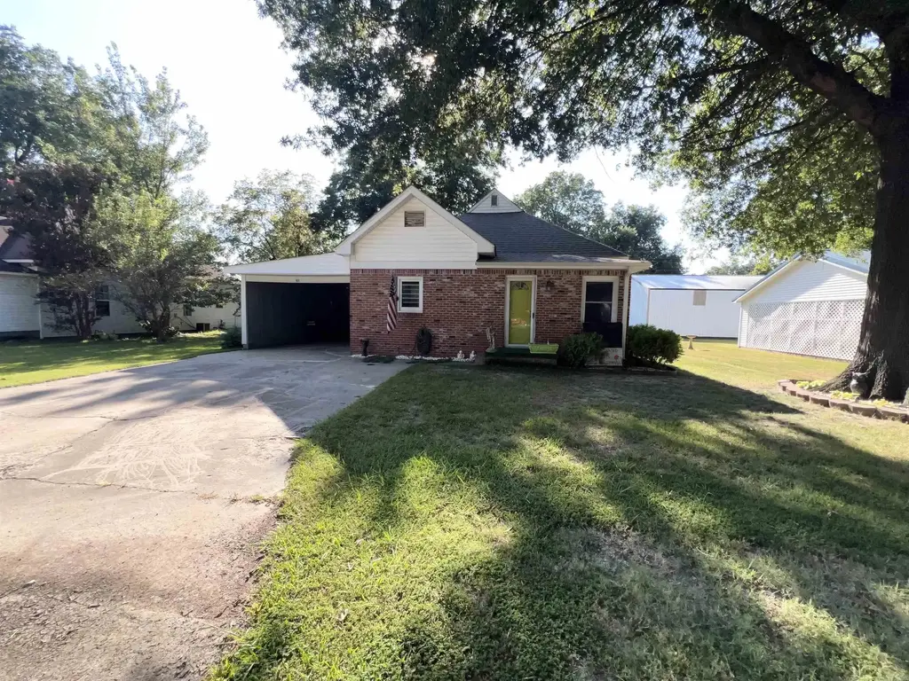 260 N Monroe Avenue, Piggott