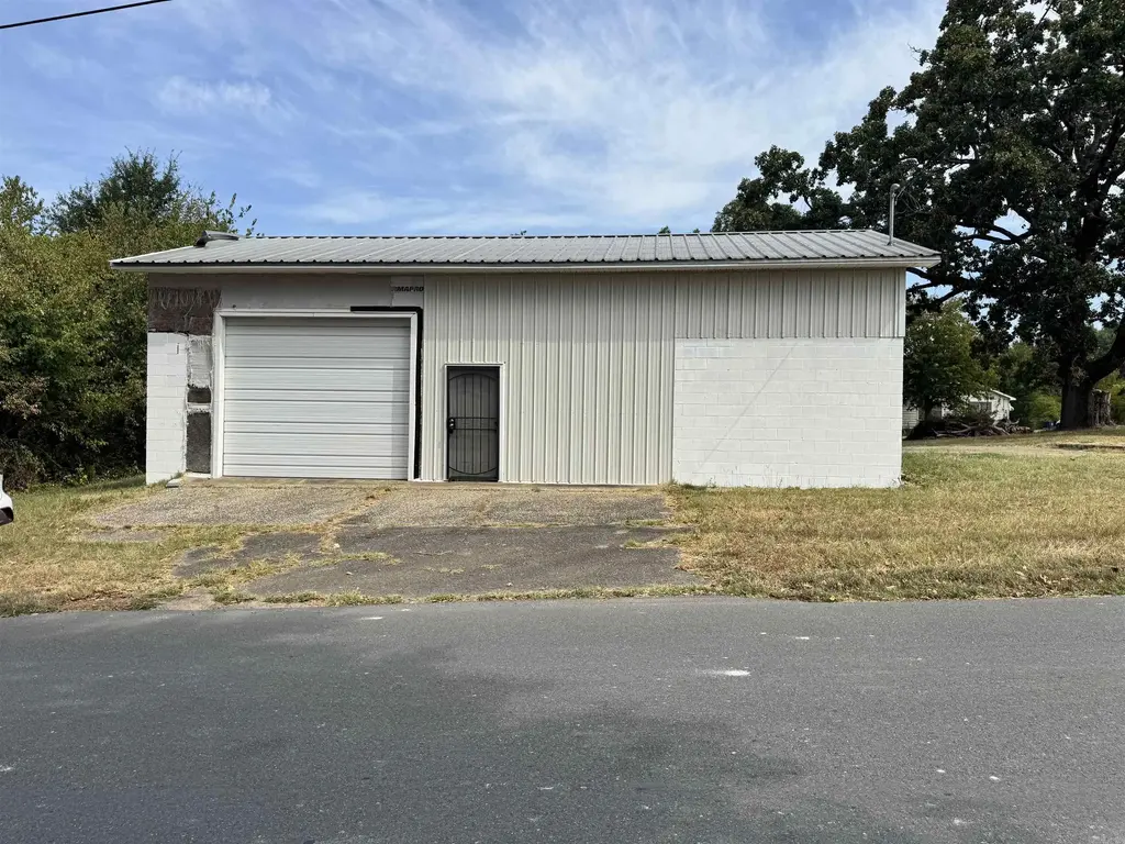 712 W Sullenberger Avenue, Malvern