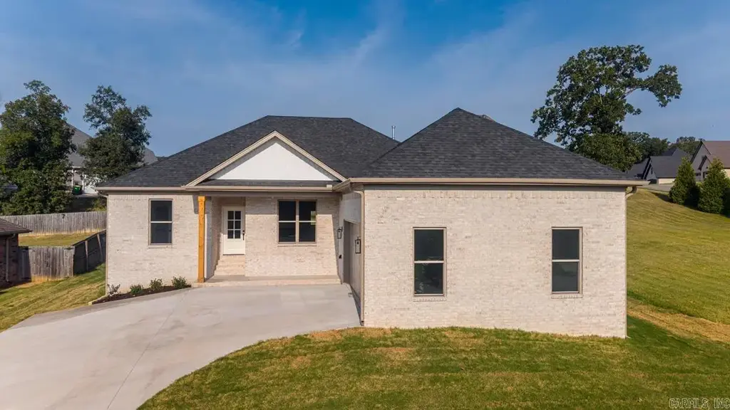 63 Oakbrooke Drive, Sherwood