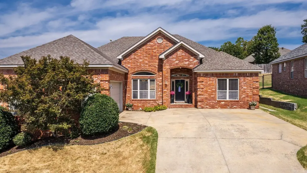 245 Summit Valley Circle, Maumelle