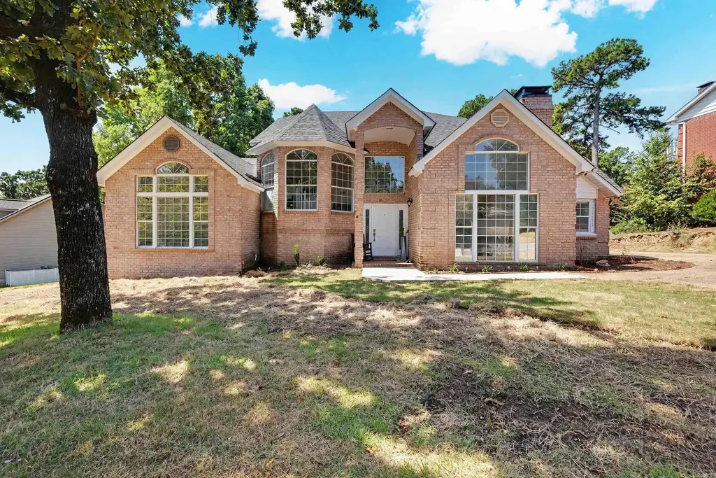 802 Loyola Drive, Little Rock
