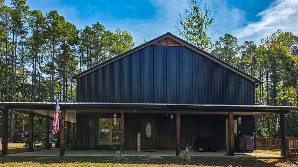 1002 County Rd 9, Sheridan