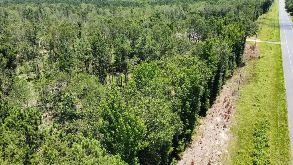 Center 16.9 Ac On Hwy 82 E, El Dorado