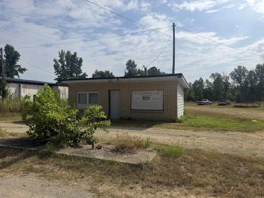 11609 Dollarway Road, White Hall