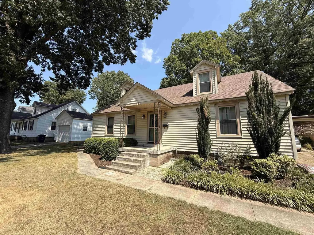 551 N 5th Avenue, Piggott