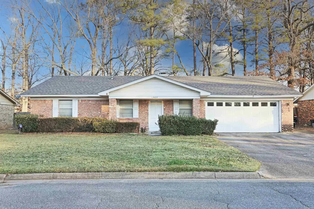 1503 Silver Fox, Pine Bluff