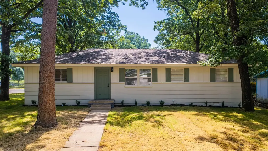 18 Westminister Drive, Little Rock