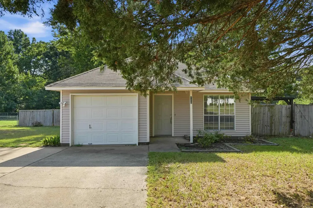 128 Eve Lane, Conway