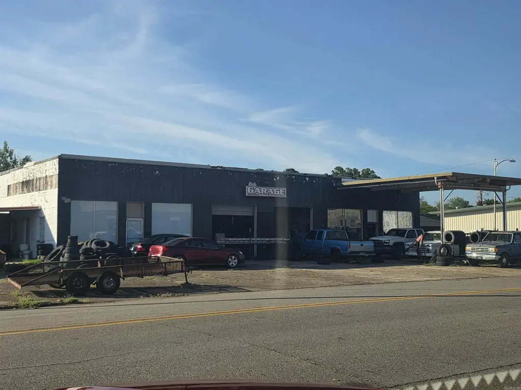 520 Janssen Street, Mena